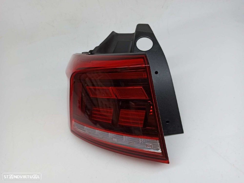 FAROLIM TRASEIRO ESQUERDO VOLKSWAGEN PASSAT VARIANT (CB5) PASSAT - 7