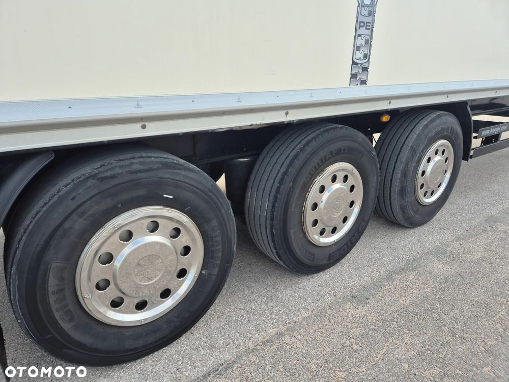 Kögel IGŁA INPOST DPD DHL ! ROLETA z Niemiec JAK NOWA / SAF PODNOSZONA OŚ / z Niemiec / TOP STAN 2015/  KOFFER KONTENER IZOTERMA ISO ISOKOFER ISOTERM GRUBY GRUBA AMAZON - 29