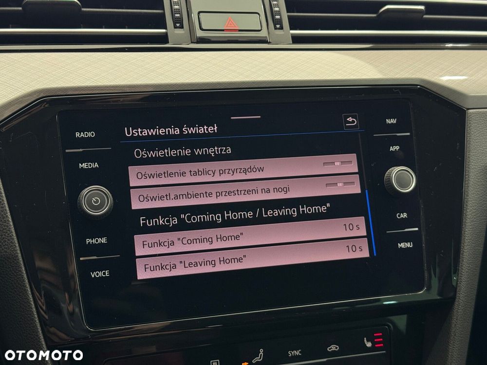 Volkswagen Passat - 30