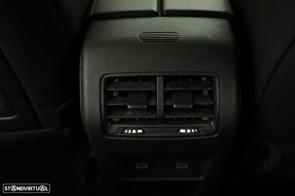 DS DS4 1.2 PureTech Performance Line EAT8 - 21