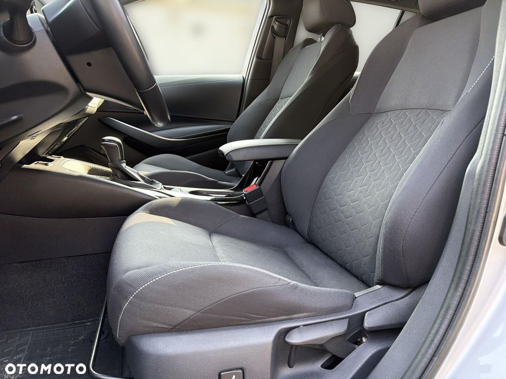 Toyota Corolla 1.8 Hybrid Comfort - 13