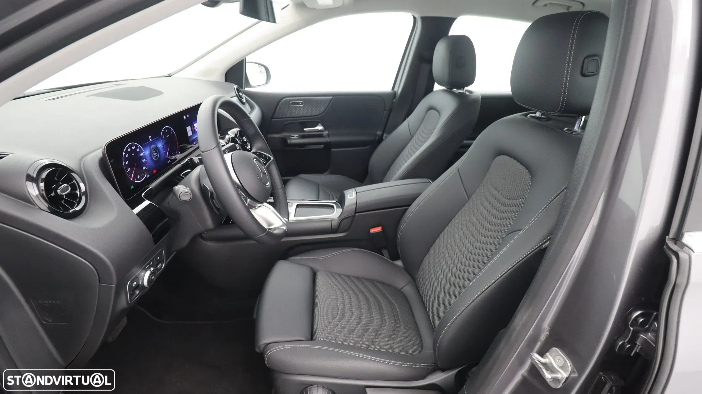 Mercedes-Benz B 180 d - 12
