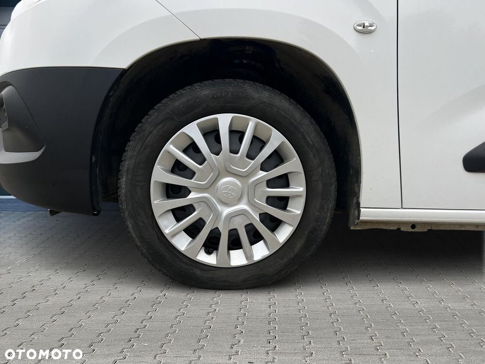 Toyota Proace City Verso 1.5 D-4D Combi - 23