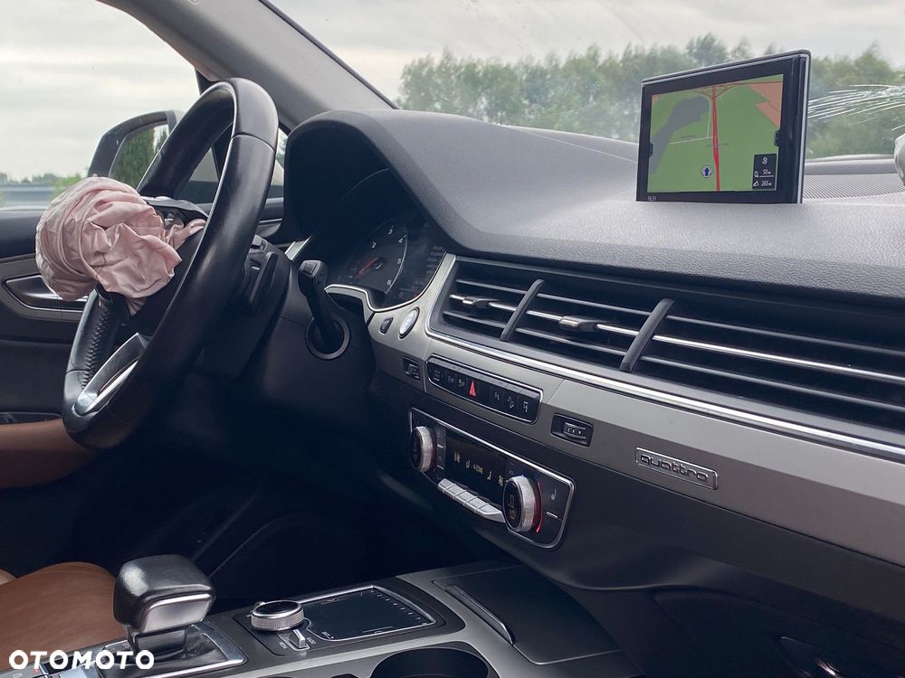 Audi Q7 - 12