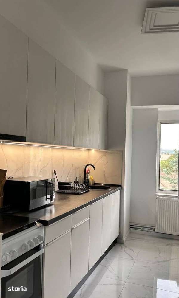 Apartament de inchiriat 2 camere ,50 , mp zona centrala Bd.21 Decembr — fotografia 3