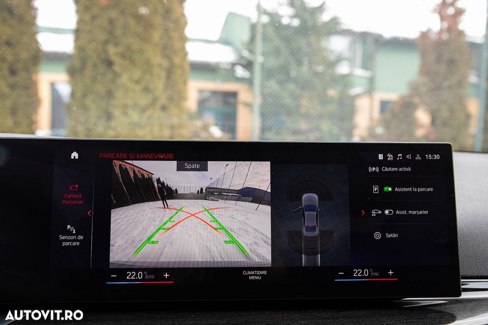 BMW Seria 3 320d xDrive AT MHEV - 32