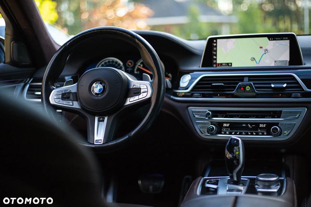 BMW Seria 7 - 16