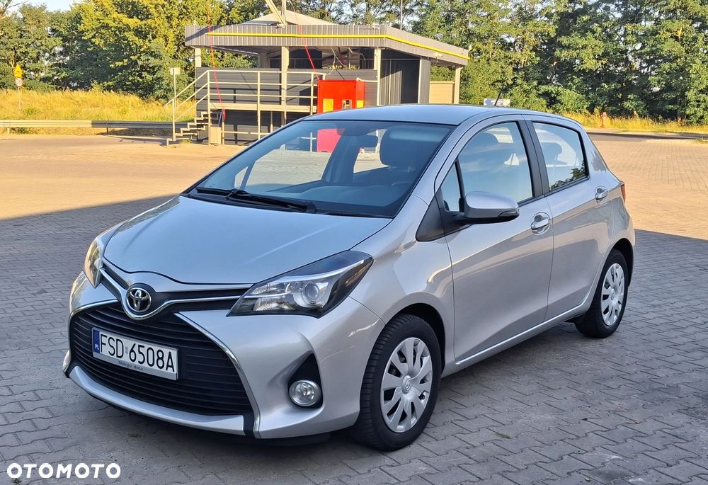 Toyota Yaris 1.0 Premium - 2