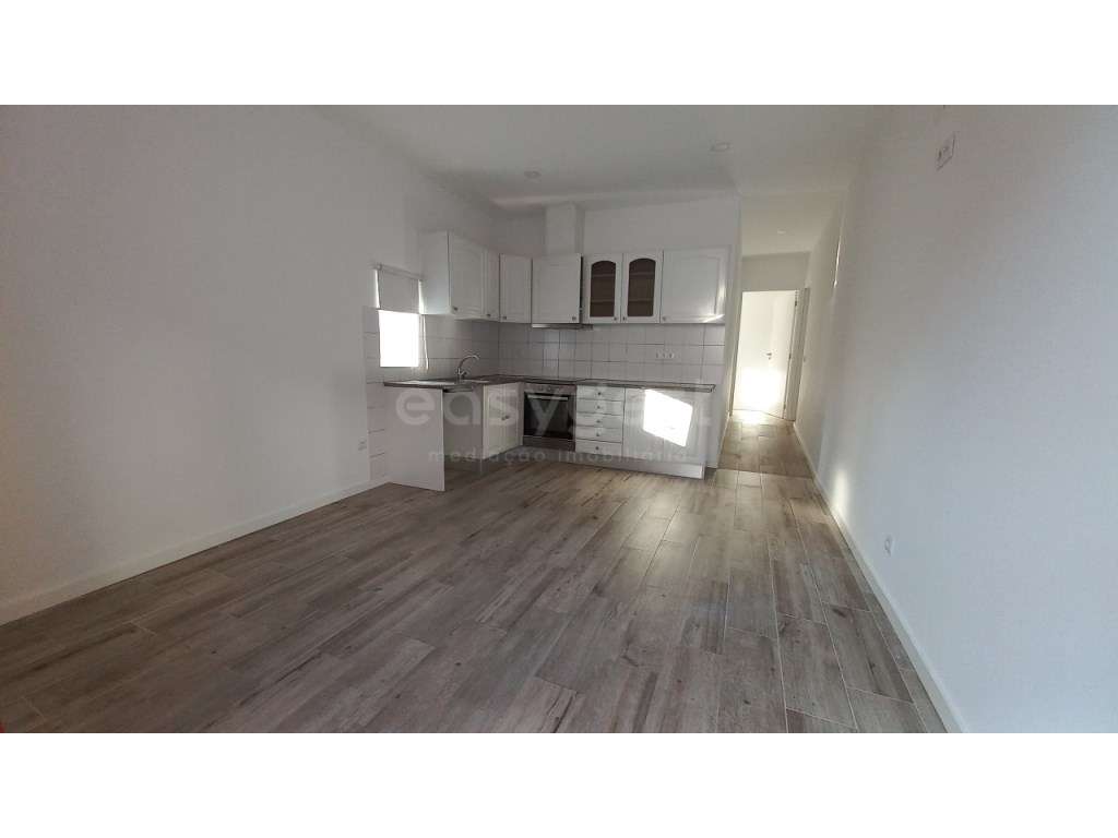 Moradia T2 Totalmente Remodelada no Centro de Amiais de Baixo - Grande imagem: 5/21