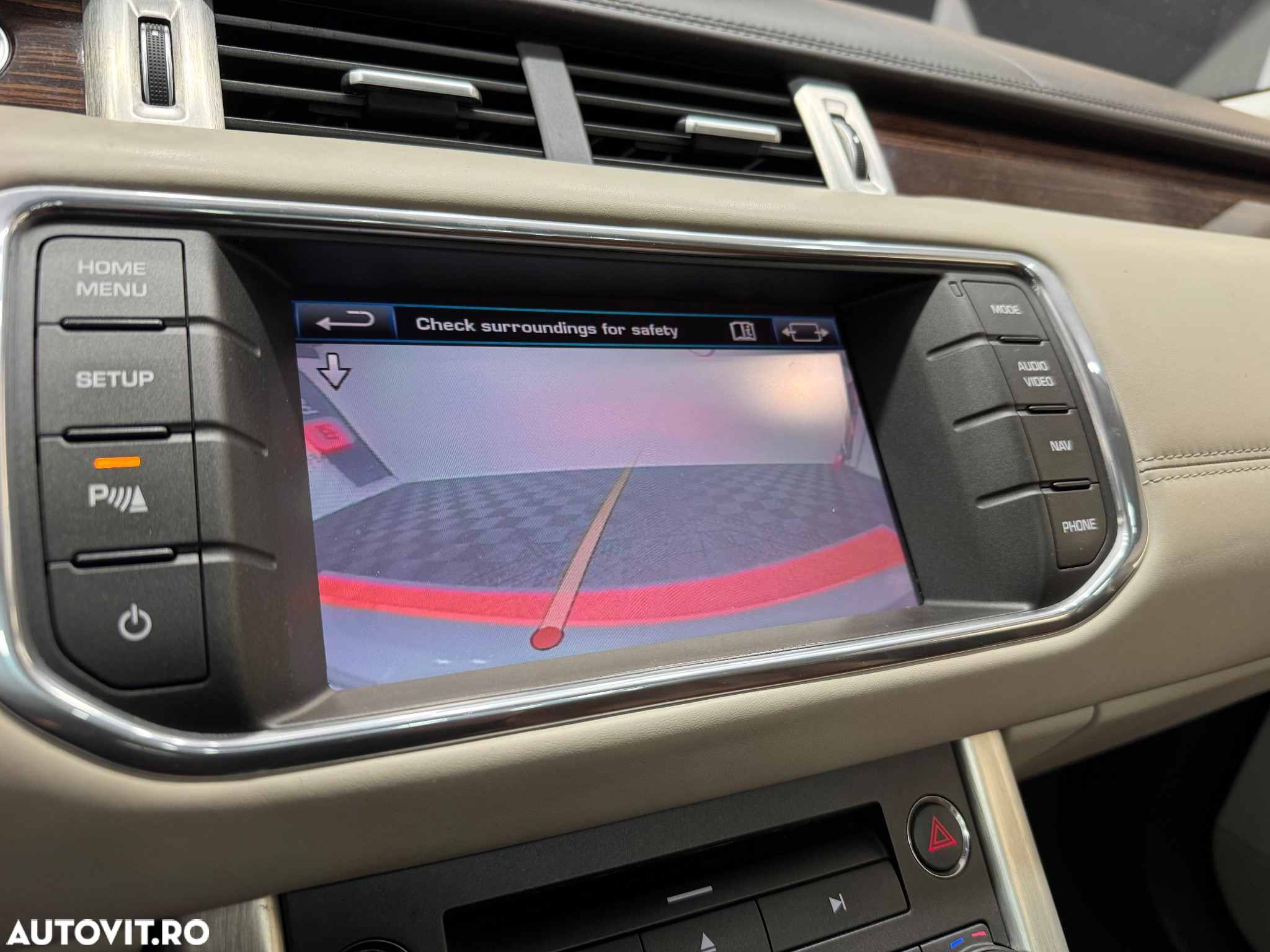 Land Rover Range Rover Evoque - 15