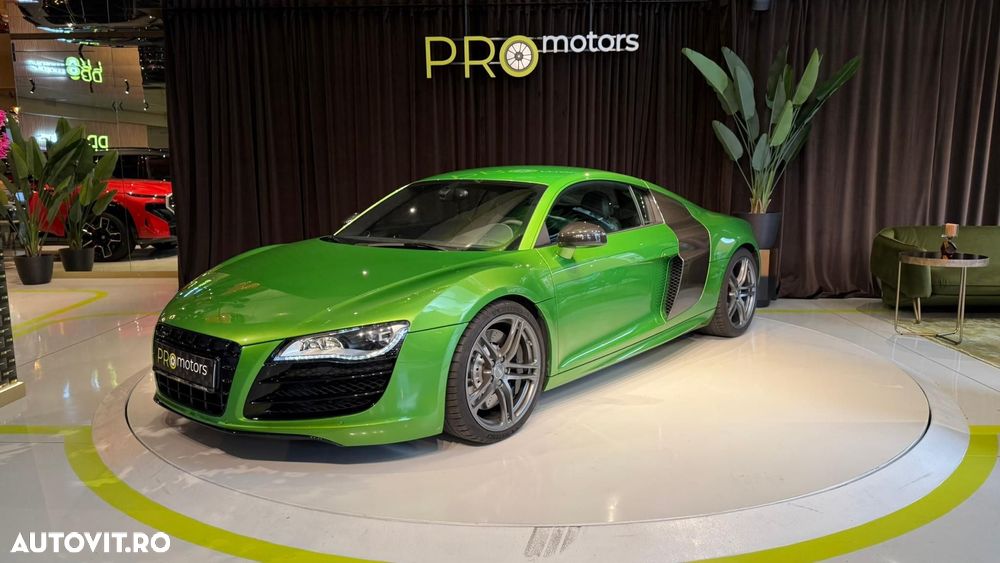 Audi R8 5.2 FSI Quattro R-Tronic - 11