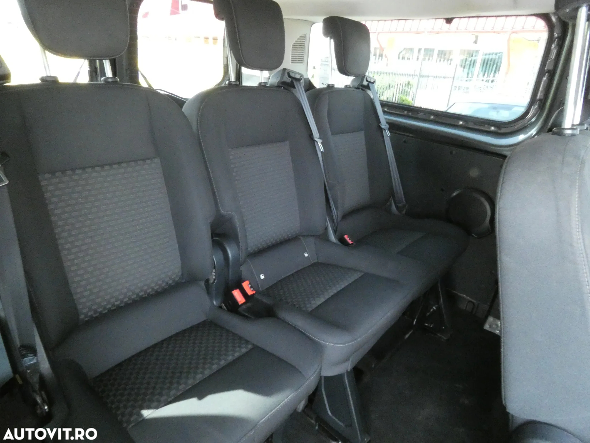Ford Transit Custom DCIV 310 2.0 TDCI LWB L2H1 Limited - 17