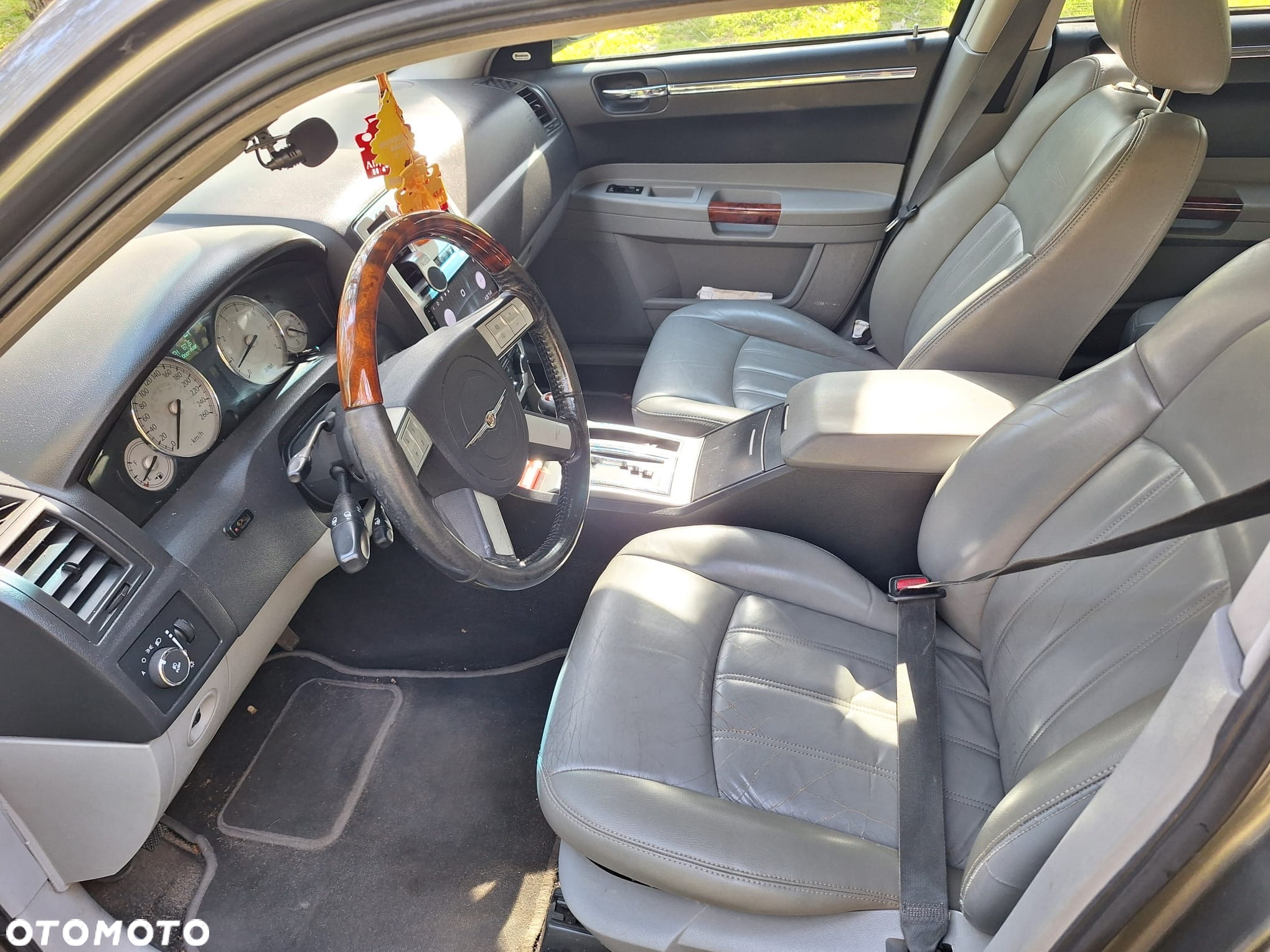 Chrysler 300C 3.0 V6 CRD - 6
