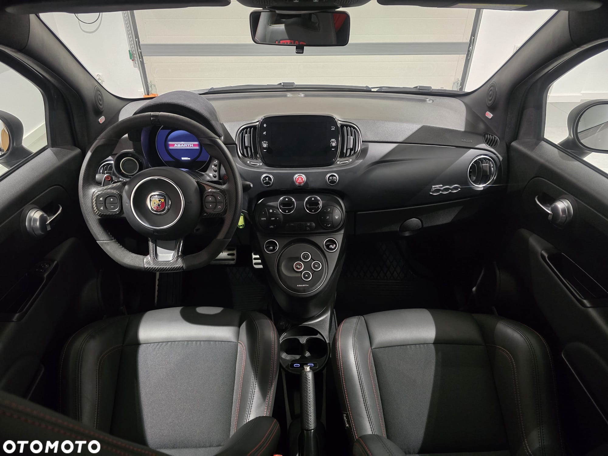 Abarth 695 1.4 T-Jet 16v MTA - 16