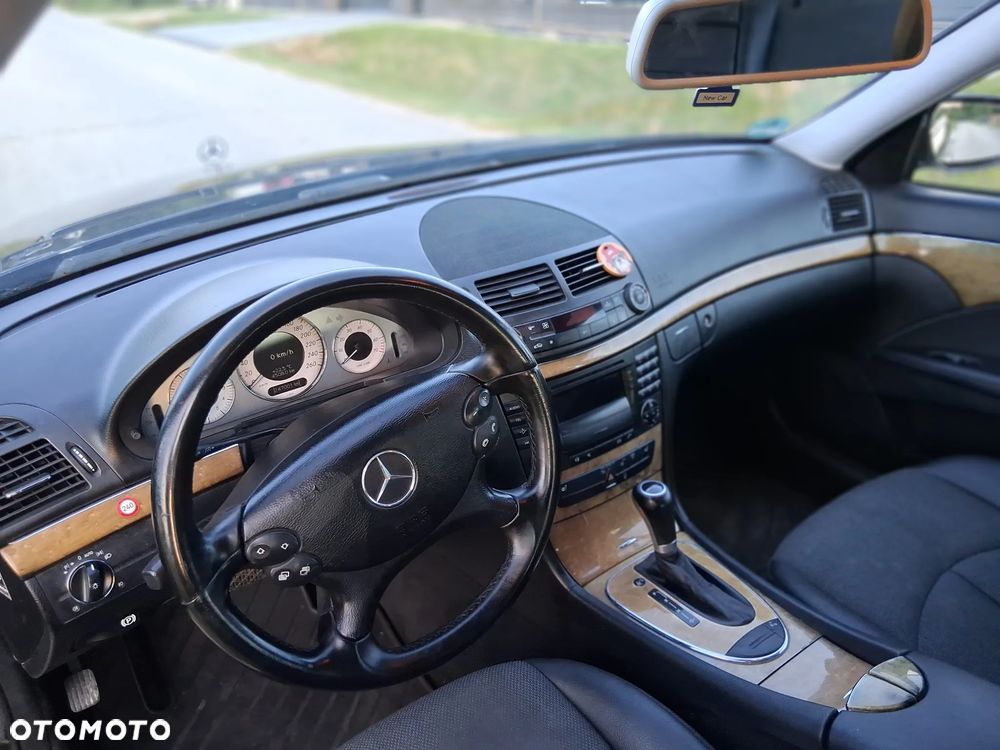 Mercedes-Benz Klasa E - 11