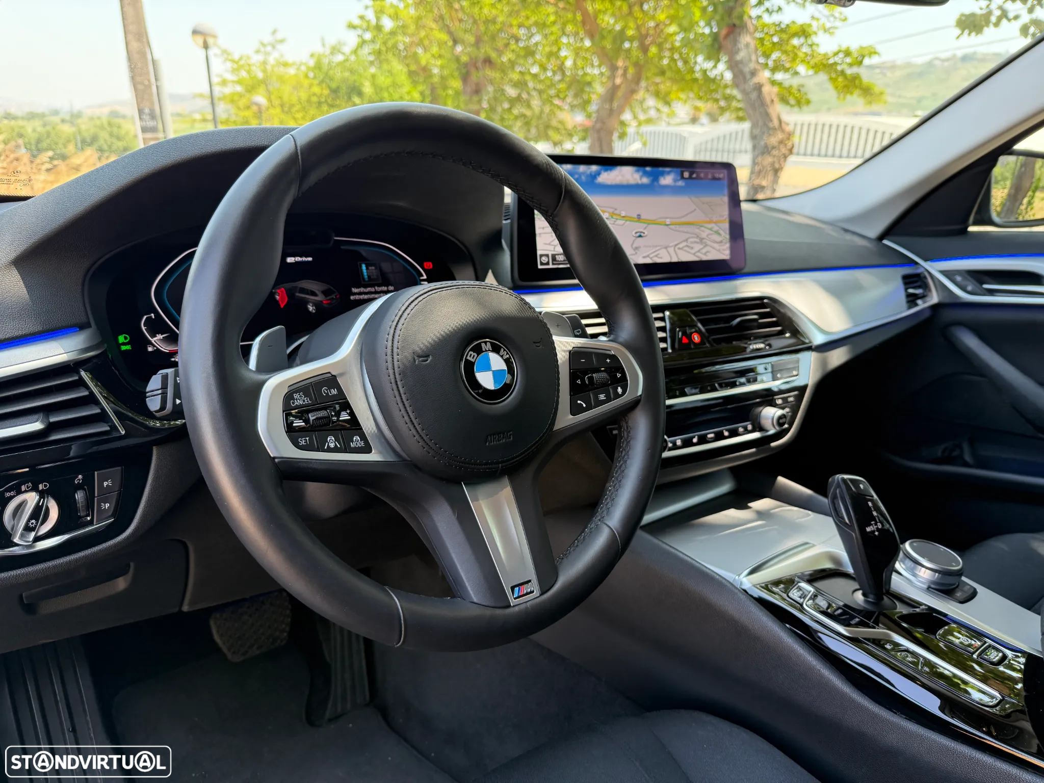 BMW 530 e Pack Desportivo M - 26