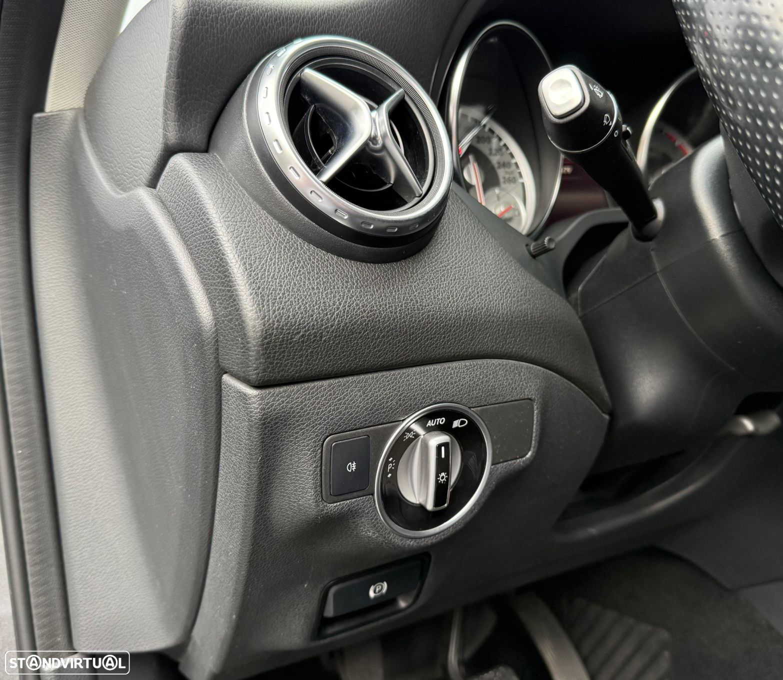 Mercedes-Benz GLA 200 CDi Urban - 12