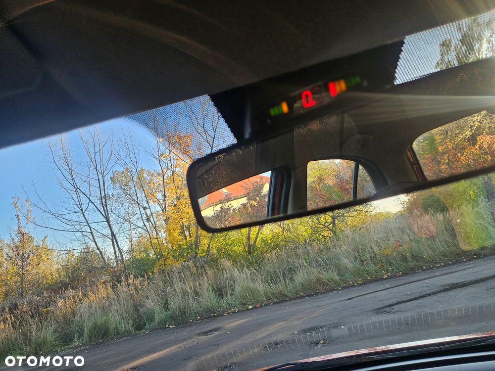 Nissan Micra 1.6 160SR - 17