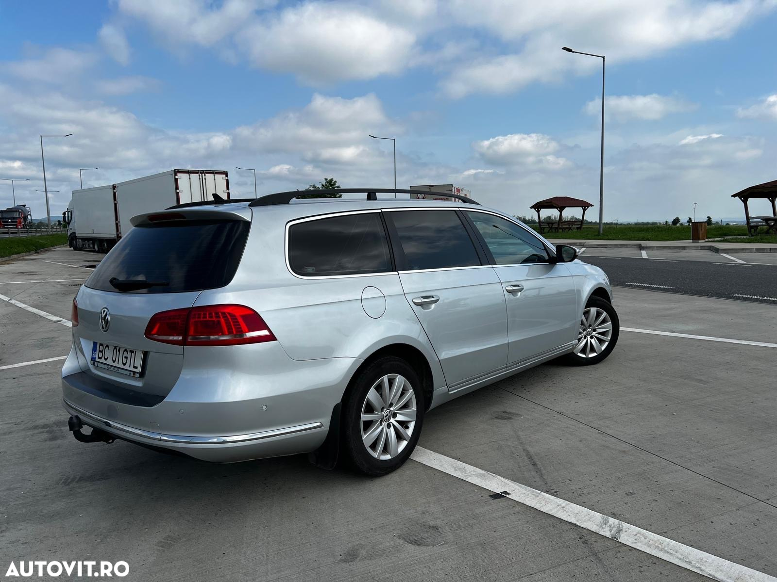 Volkswagen Passat Variant 2.0 TDI DSG BlueMotion Technology Highline - 3