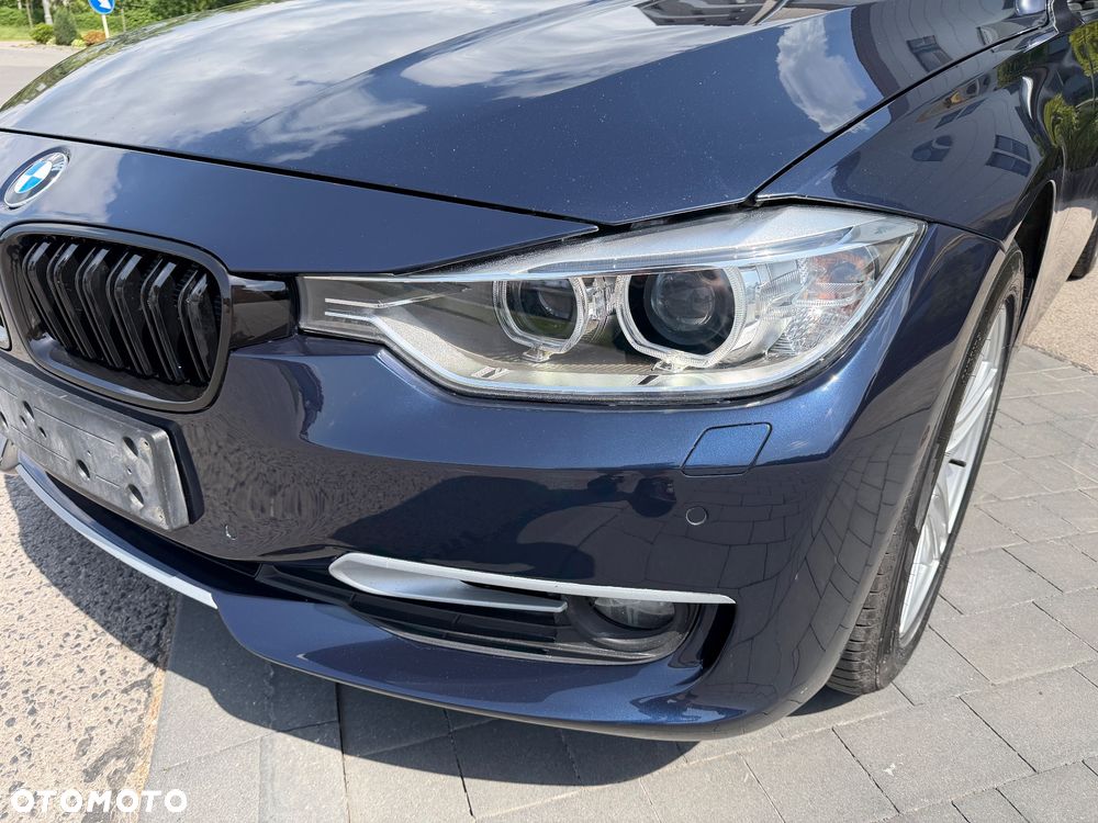 BMW Seria 3 320d xDrive Luxury Line - 27