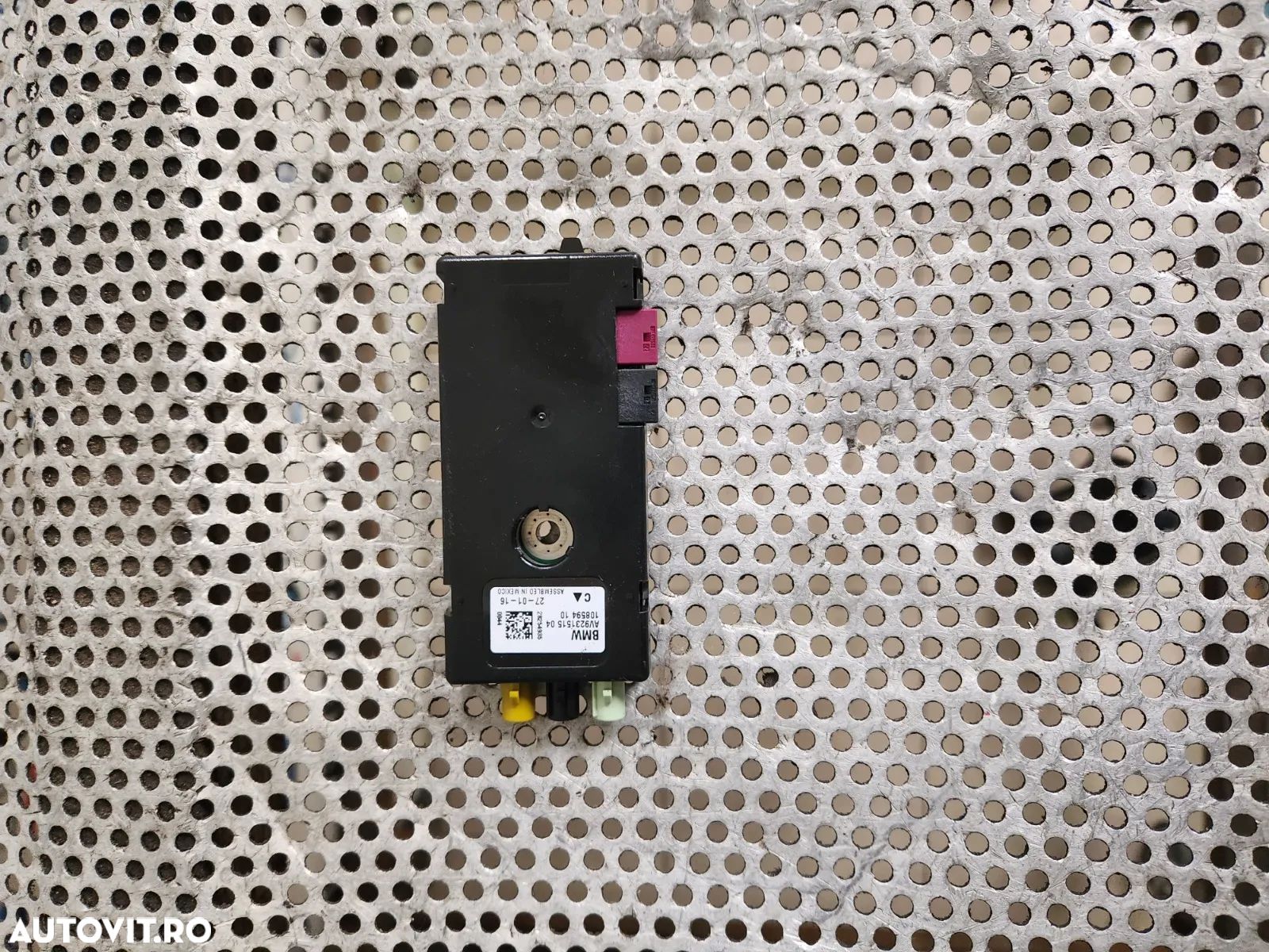 Amplificator Antena Bmw  Seria 3 F31 - Dezmembrari Arad - 1