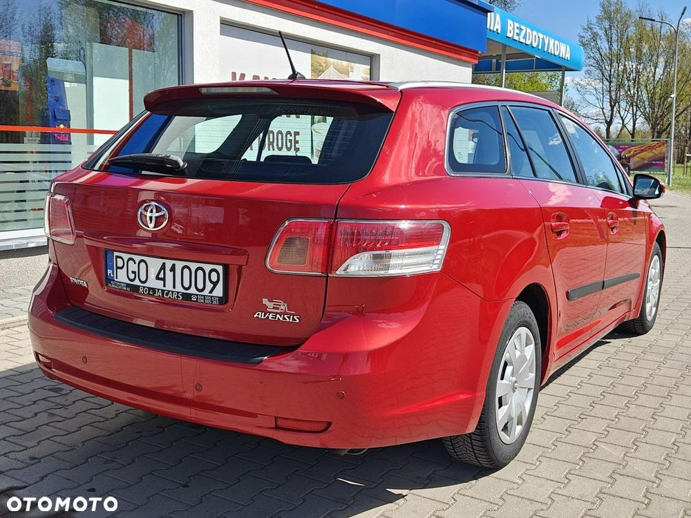 Toyota Avensis - 7