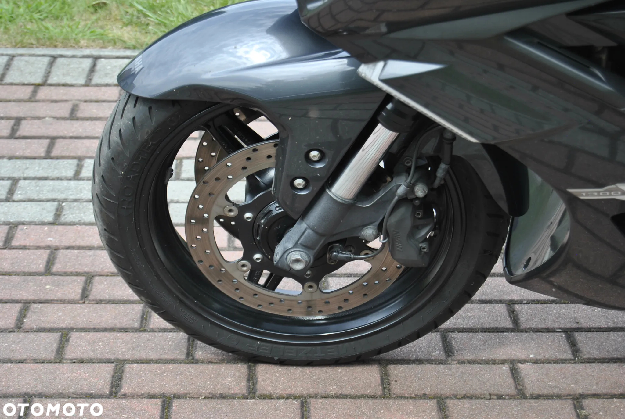 Yamaha FJR - 8