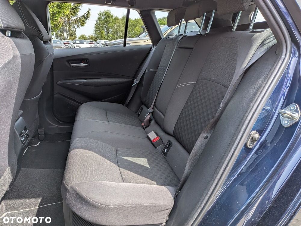 Toyota Corolla 1.8 Hybrid Comfort - 37