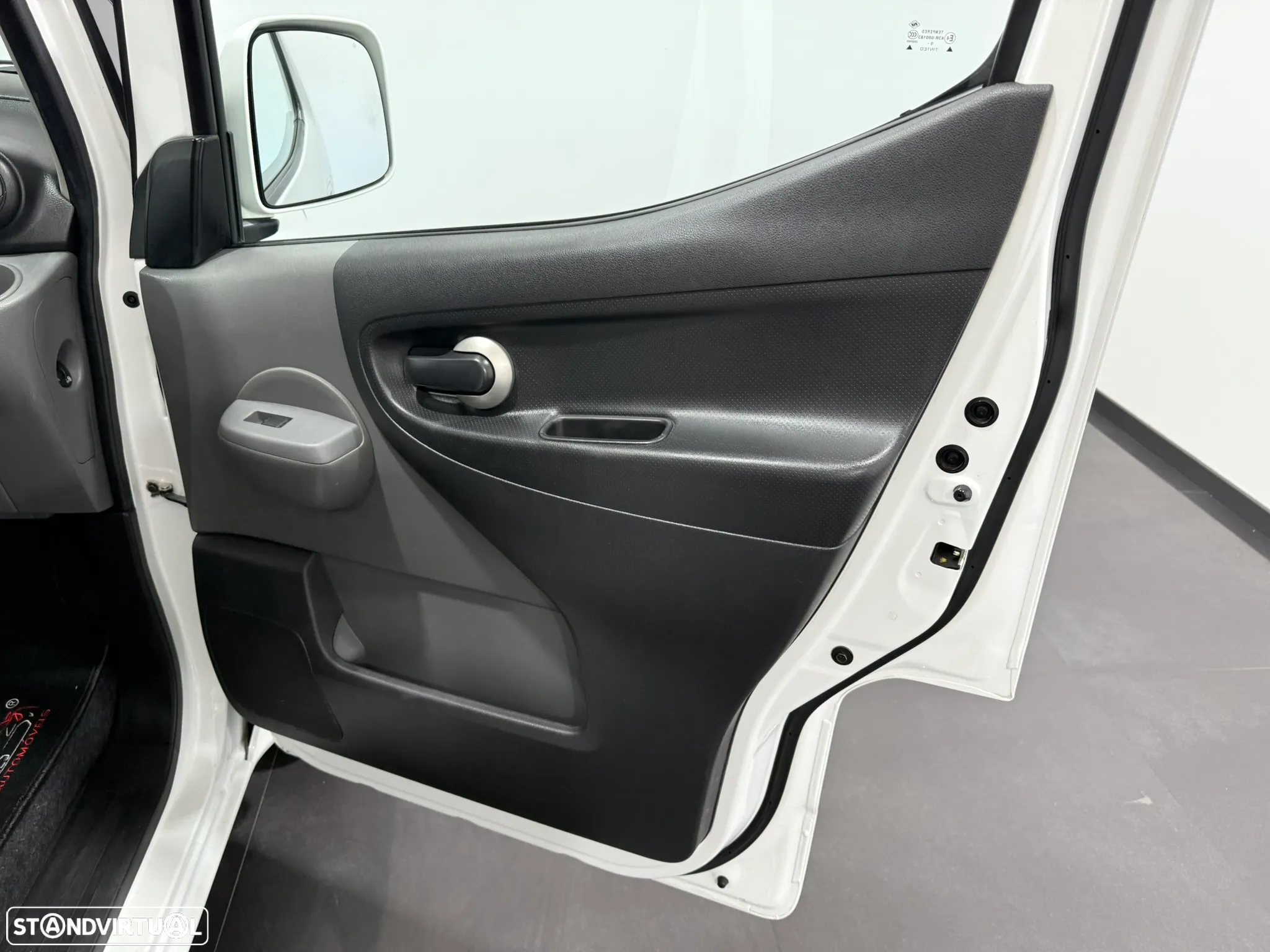 Nissan NV200 Evalia - 44