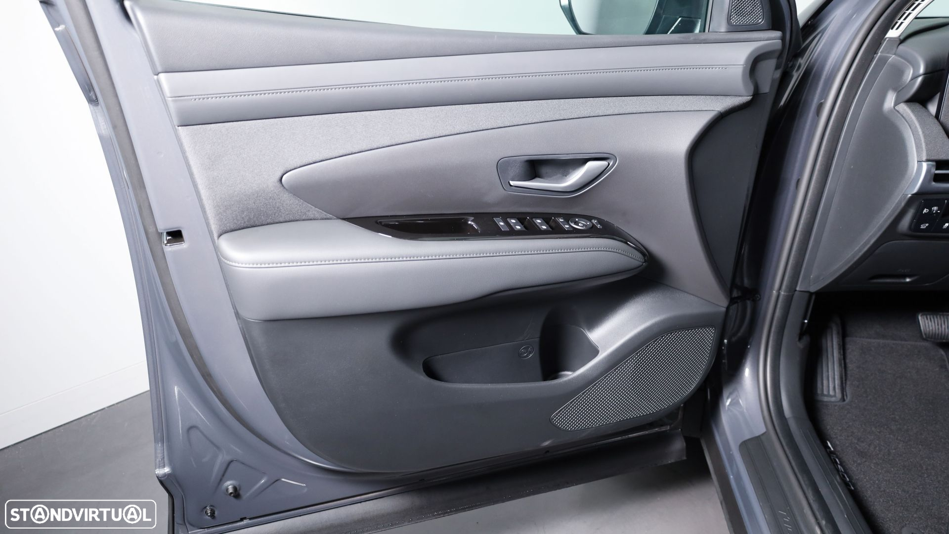 Hyundai Tucson 1.6 T-GDI PHEV e-Vanguard + TT - 9