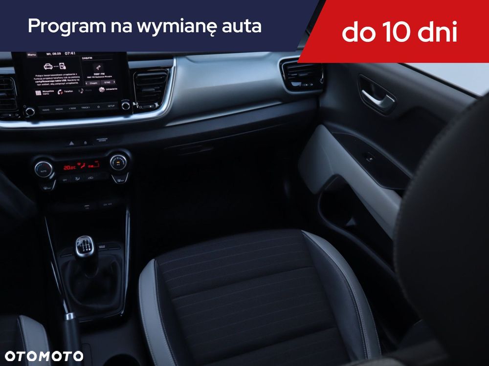 Kia Stonic - 10