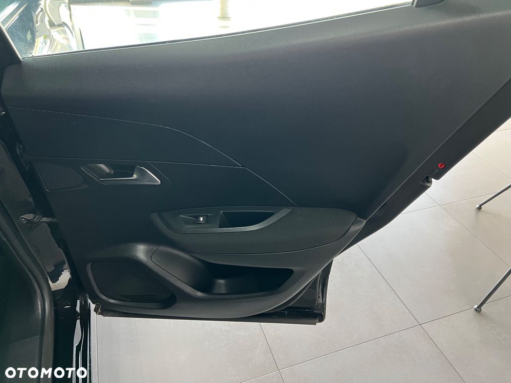 Peugeot 2008 - 31