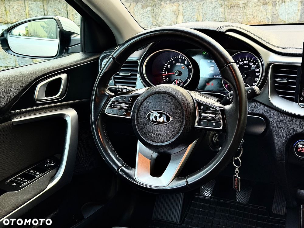 Kia Ceed 1.5 T-GDI L Business Line - 26