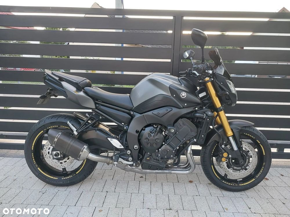 Yamaha FZ8 - 1