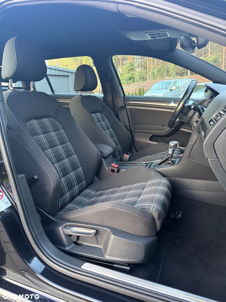 Volkswagen Golf GTD (BlueMotion Technology) DSG - 31