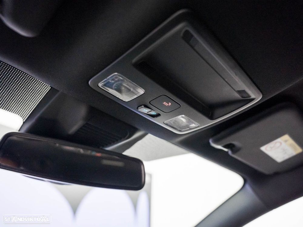 Ford Focus SW 1.0 EcoBoost MHEV ST-Line X - 33