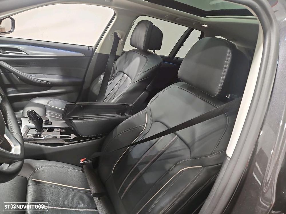 BMW 530 e - 6