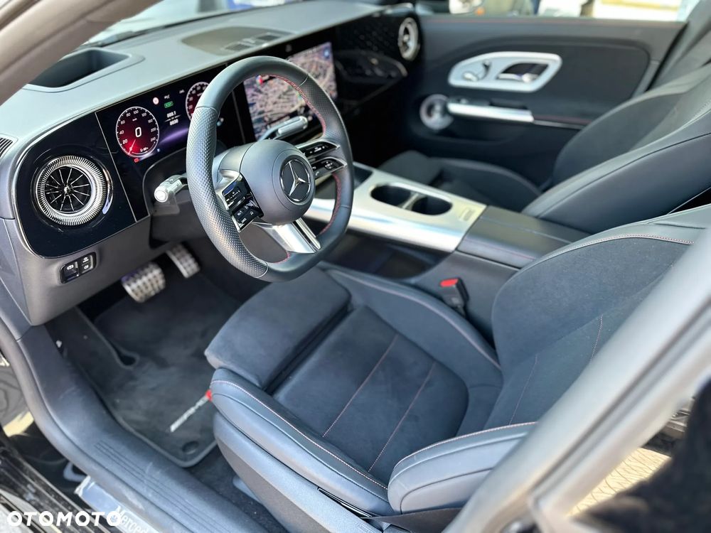 Mercedes-Benz CLA - 18