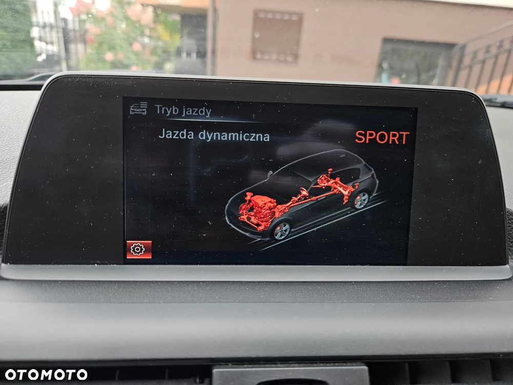 BMW Seria 1 118d DPF Edition Lifestyle - 21