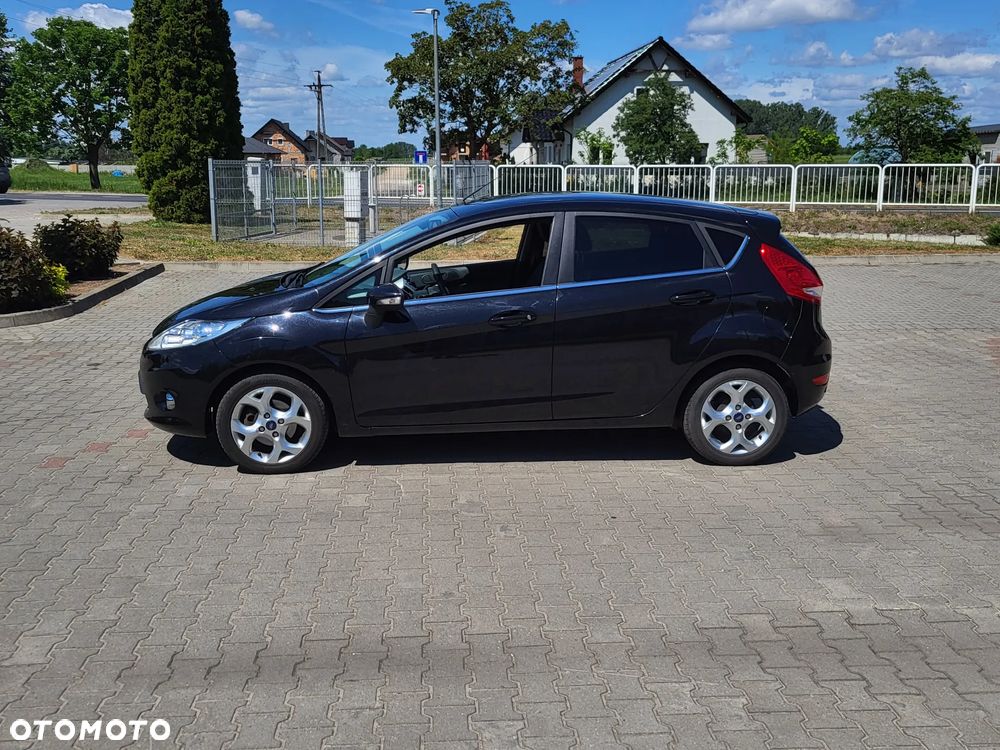 Ford Fiesta - 13