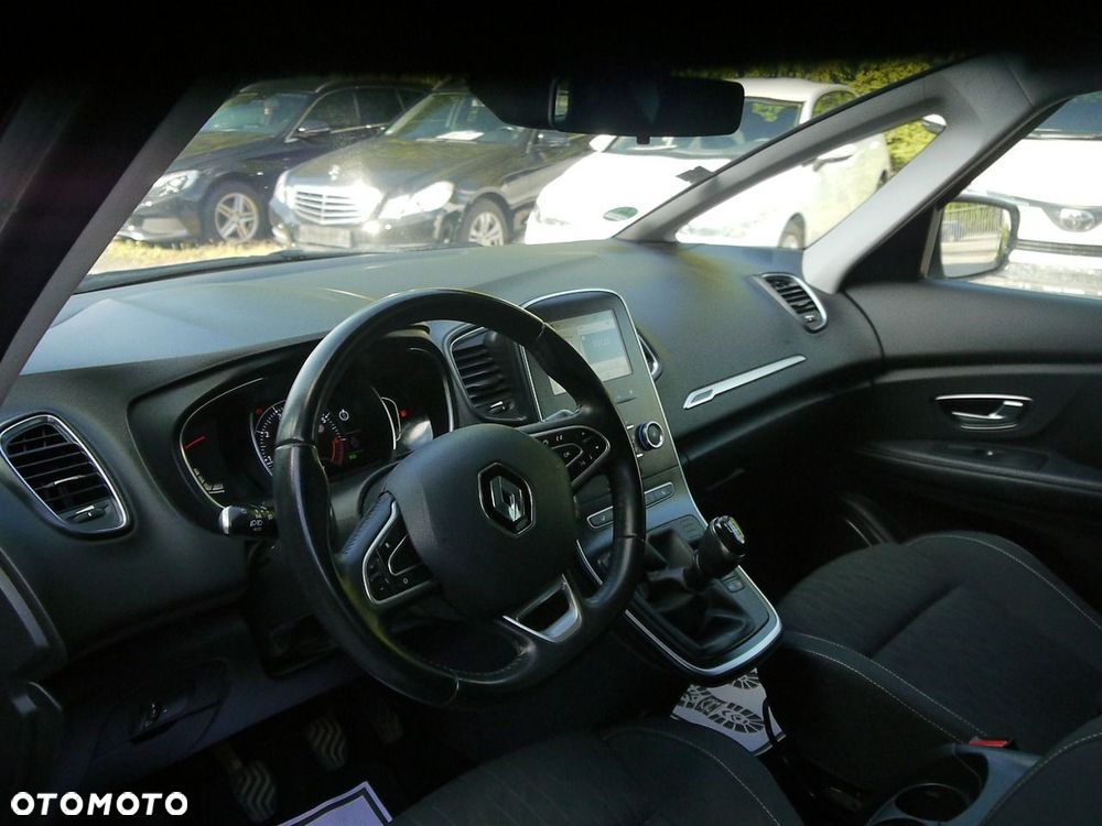 Renault Scenic TCe 140 GPF BUSINESS EDITION - 19