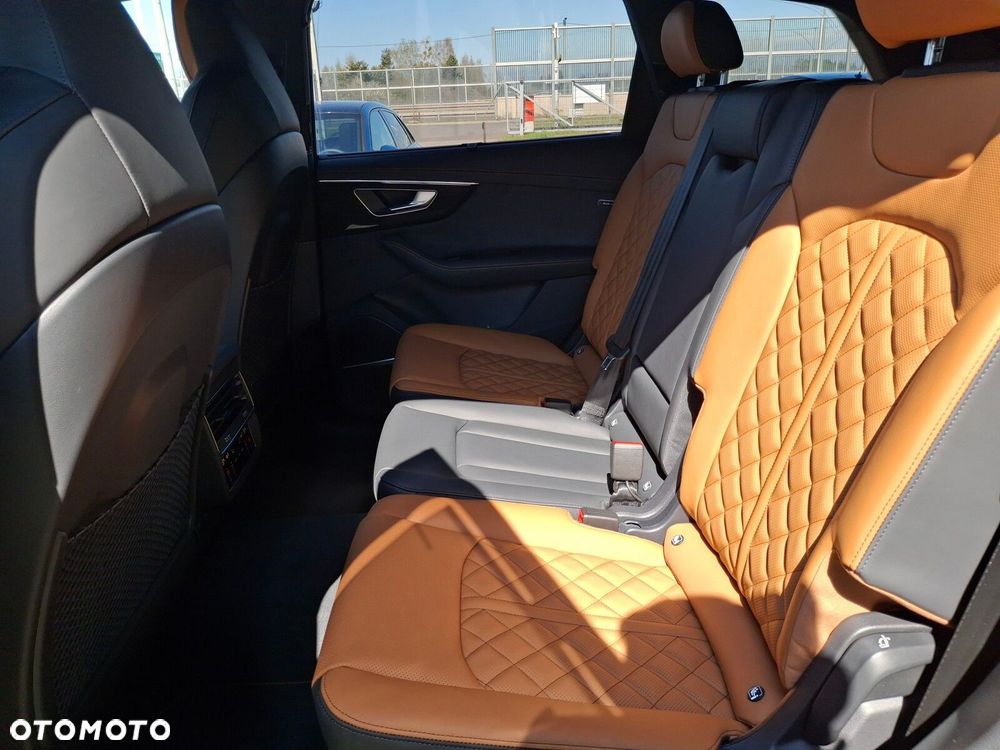 Audi Q7 - 22