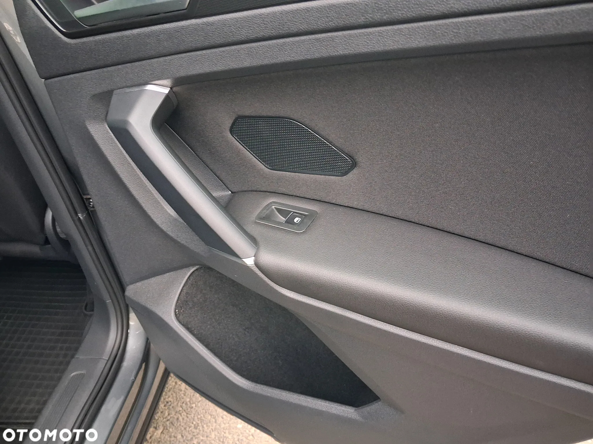 Volkswagen Tiguan - 13