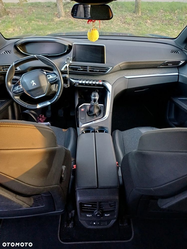 Peugeot 5008 1.5 BlueHDi GT S&S - 9