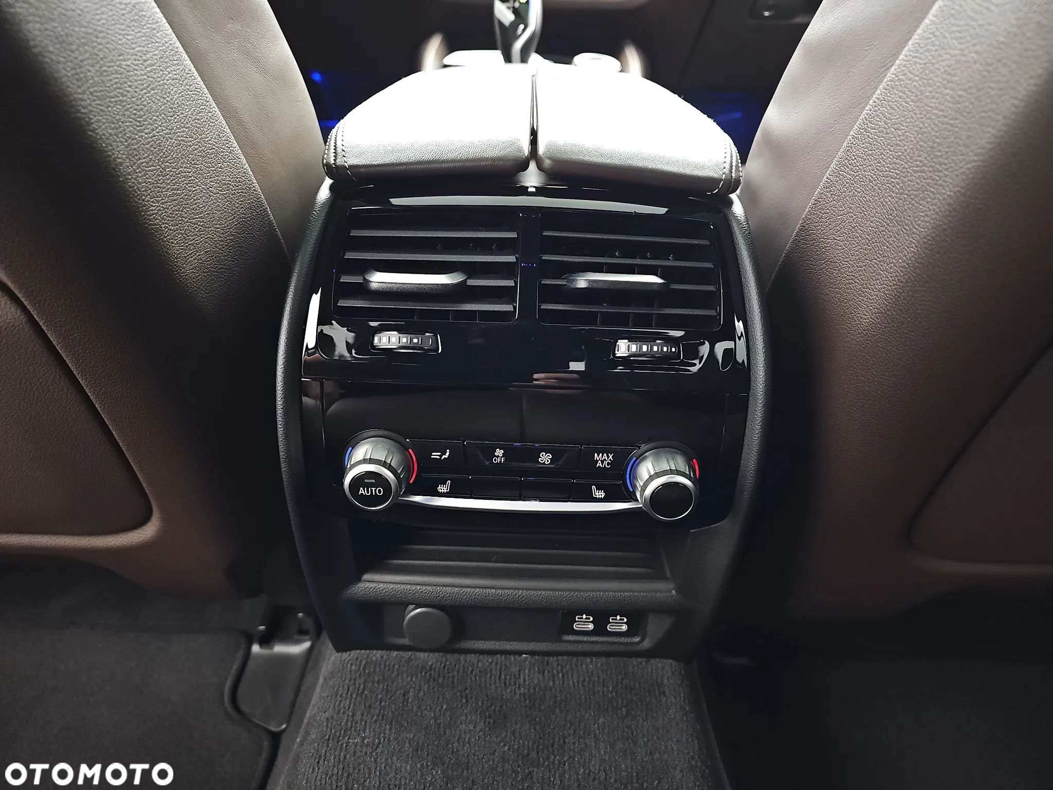BMW Seria 5 M550i xDrive - 30