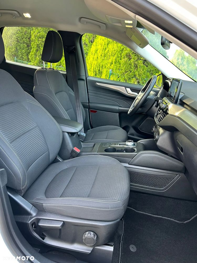 Ford Kuga 2.5 Duratec FHEV ST-LINE - 25