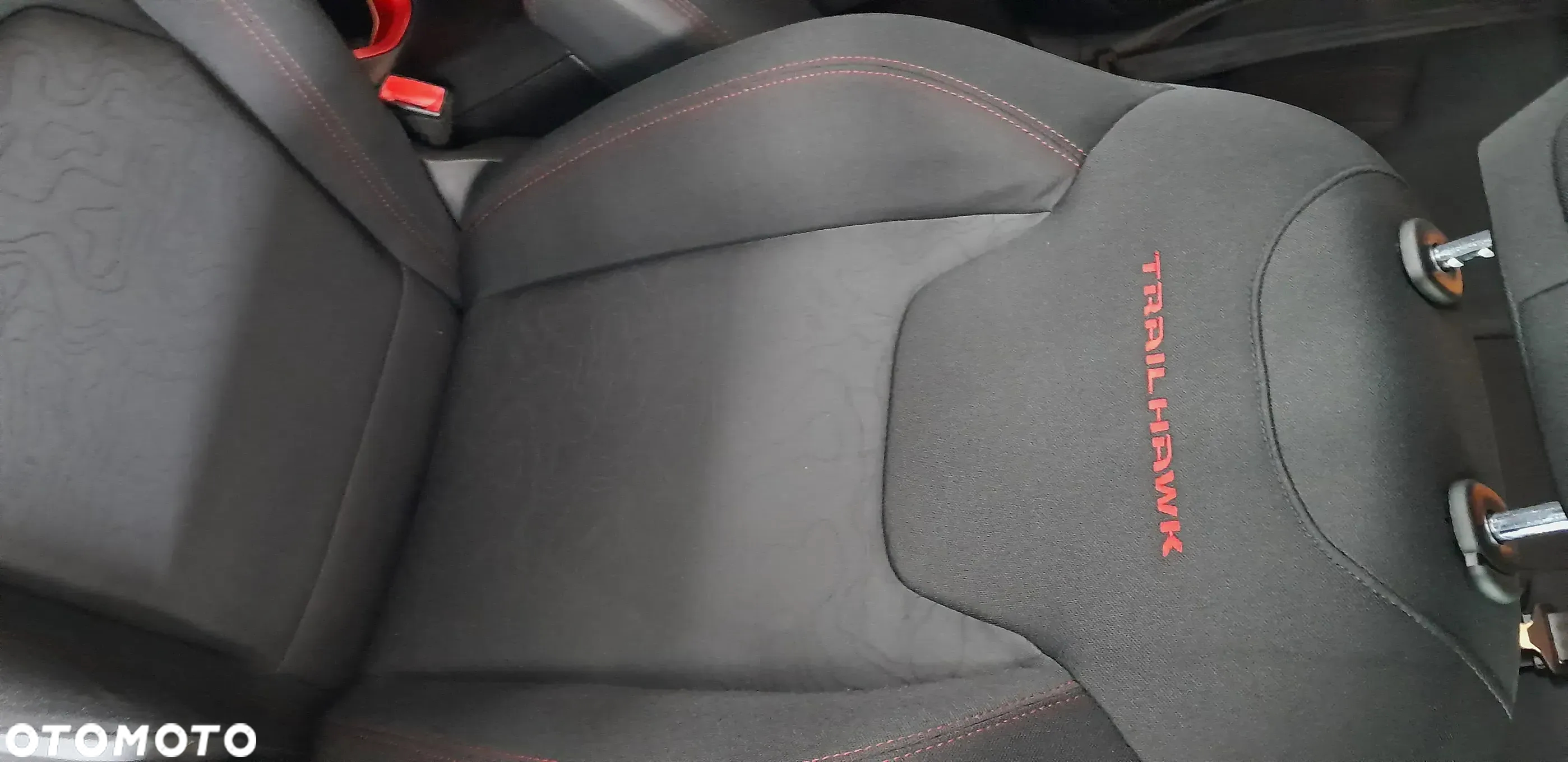 Jeep Renegade - 12