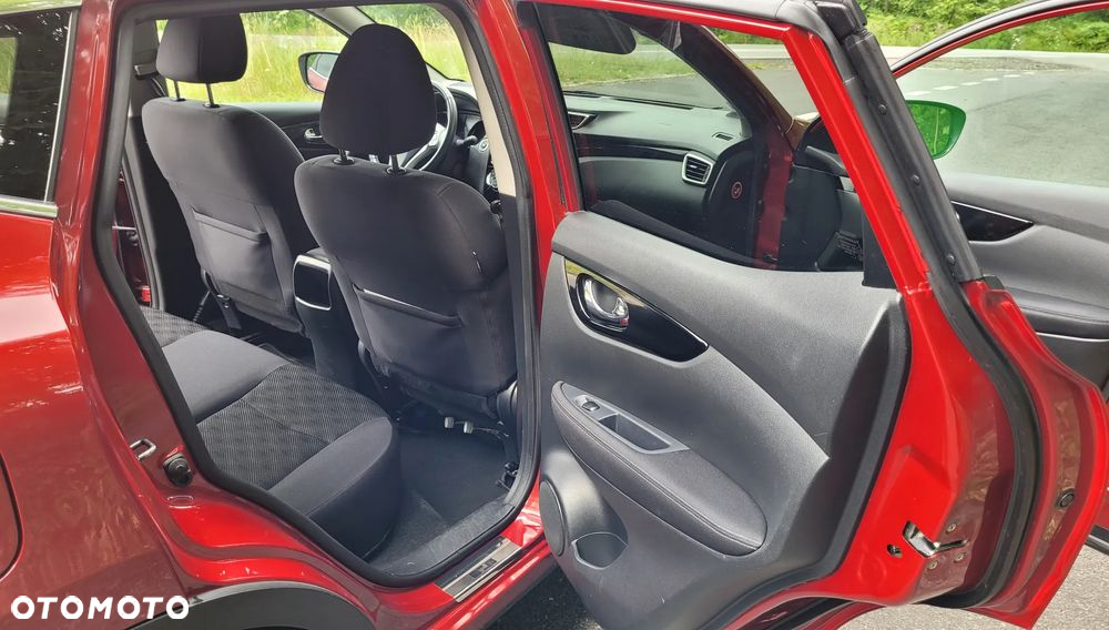 Nissan Qashqai 1.2 DIG-T N-Connecta EU6 - 10
