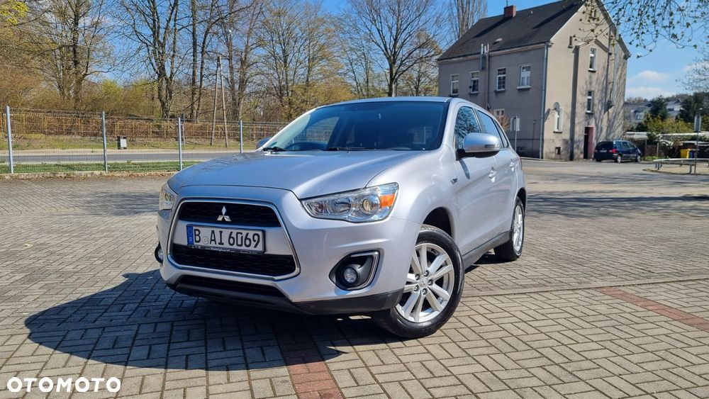 Mitsubishi ASX 1.6 Invite Navi - 2