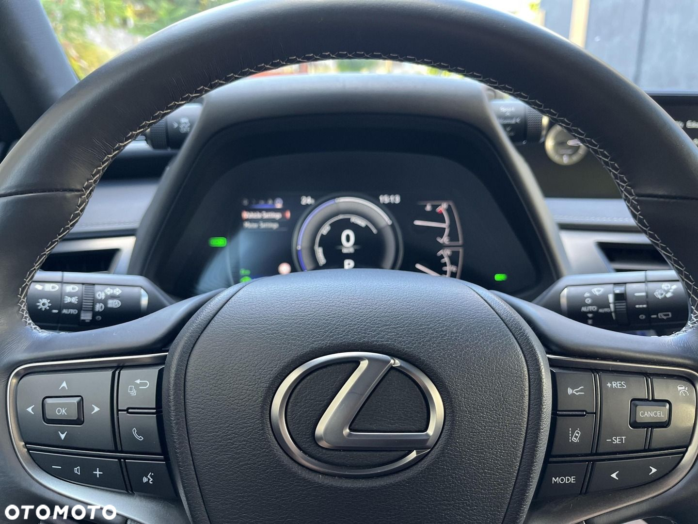 Lexus UX - 16